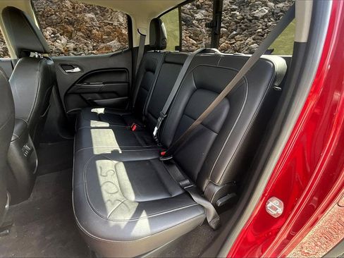 Used 2018 Chevrolet Colorado ZR2 image 24