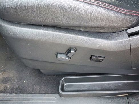 Used 2018 Dodge Grand Caravan GT FWD image 9
