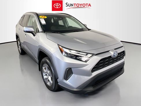 Used 2024 Toyota RAV4 XLE image 1