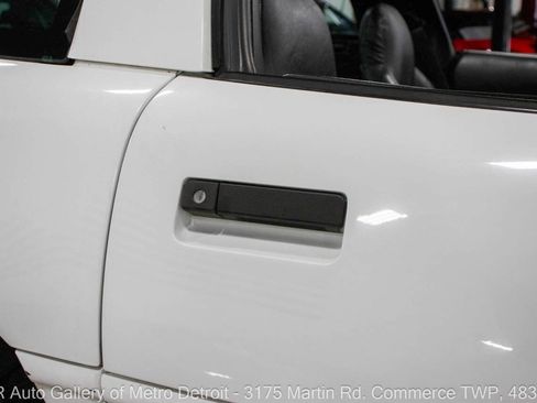 Used 1996 Chevrolet Corvette Coupe image 36