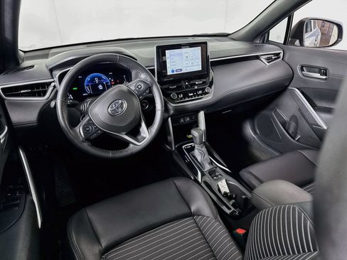 Used 2023 Toyota Corolla Cross AWD Hybrid w/ Convenience Package image 20