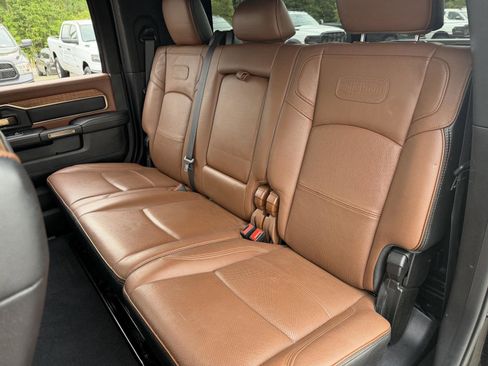 Used 2022 RAM 3500 Limited AWD/4WD image 18