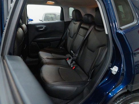 Used 2019 Jeep Compass Latitude w/ Popular Equipment Group image 17