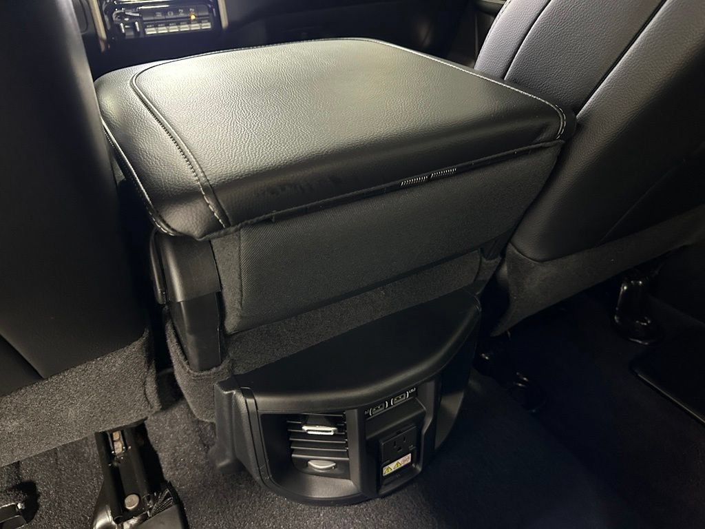 Used 2024 RAM 3500 Laramie AWD/4WD image 47
