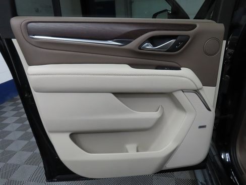 Used 2024 GMC Yukon XL Denali image 67