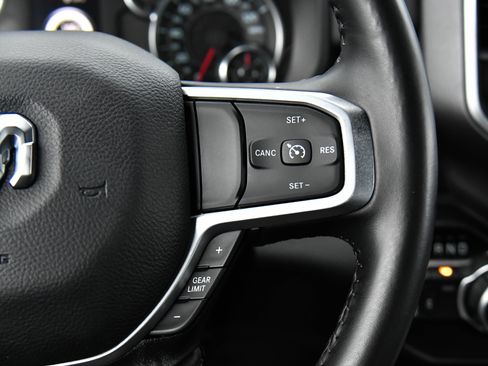 Used 2024 RAM 2500 Big Horn w/ Night Edition AWD/4WD image 35