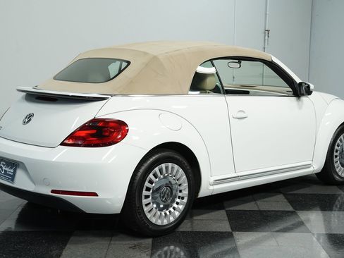 Used 2014 Volkswagen Beetle 1.8T image 11