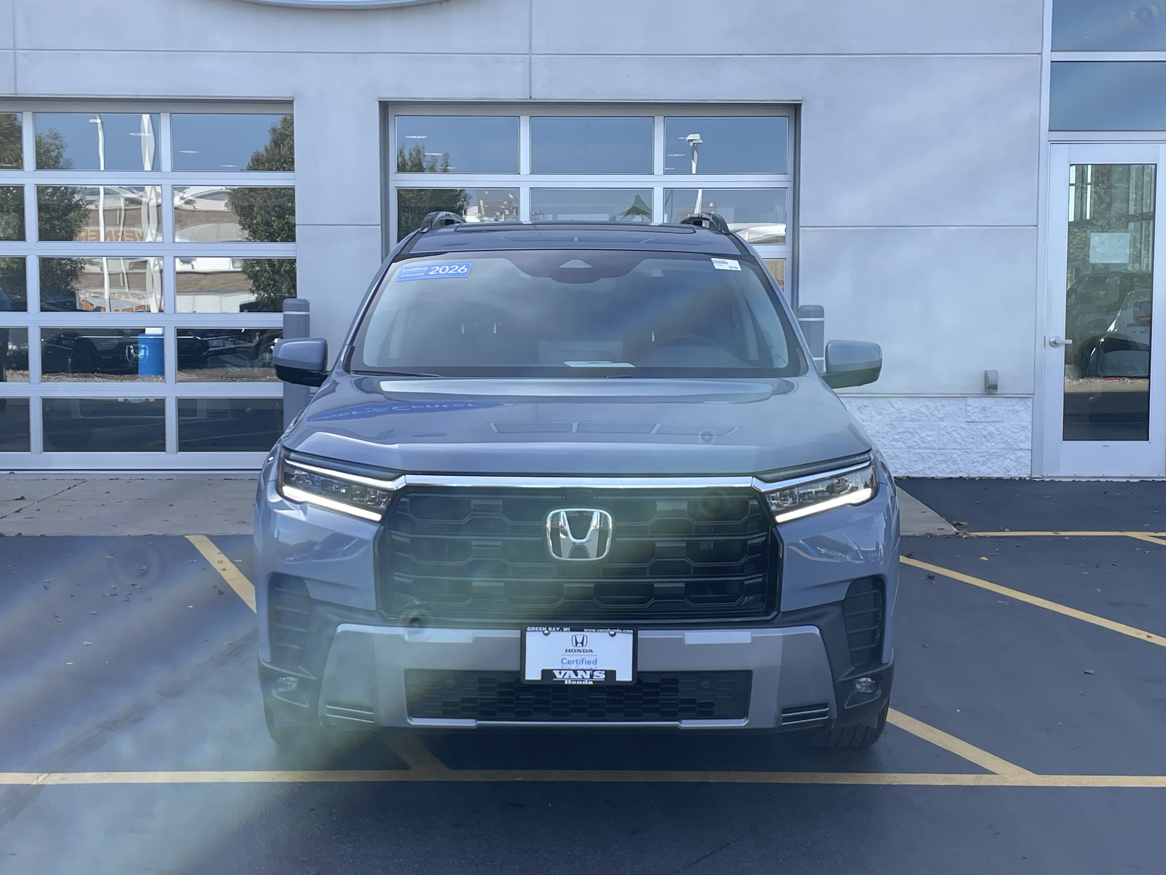 Certified 2026 Honda Pilot Touring image 1