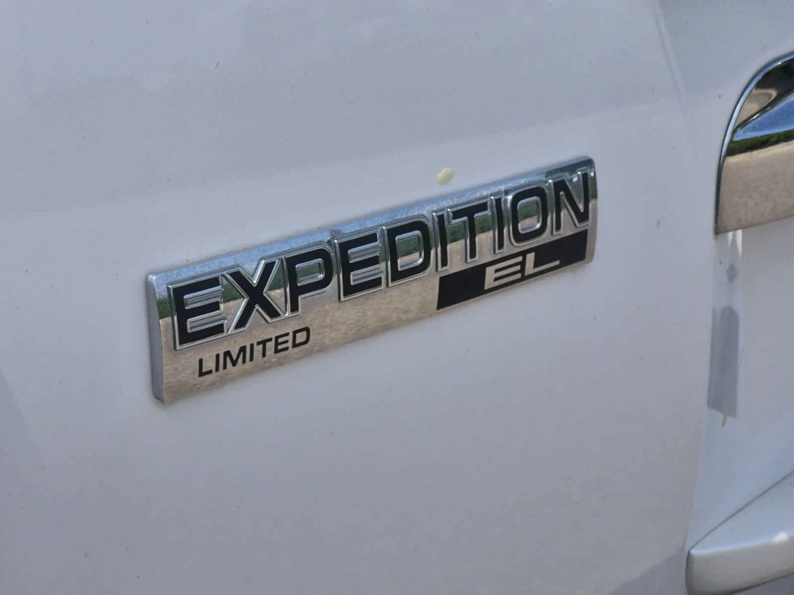 Used 2014 Ford Expedition EL Limited w/ Equipment Group 301A AWD/4WD image 2