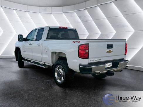 Used 2019 Chevrolet Silverado 2500 W/T image 3