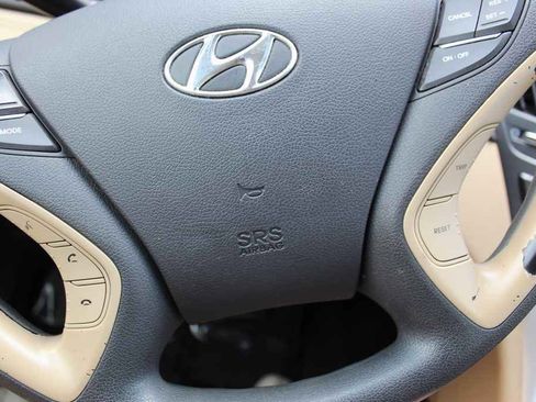 Used 2013 Hyundai Sonata GLS FWD image 15
