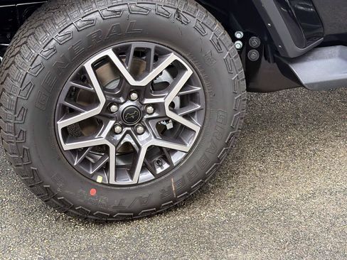 New 2026 Jeep Wrangler Unlimited Sahara AWD/4WD image 5