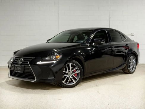 Used 2020 Lexus IS 300 AWD w/ Premium Package image 2