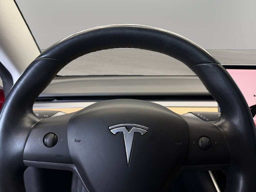 Used 2018 Tesla Model 3 Long Range AWD/4WD image 17