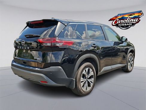 Used 2024 Nissan Rogue SV AWD/4WD image 6