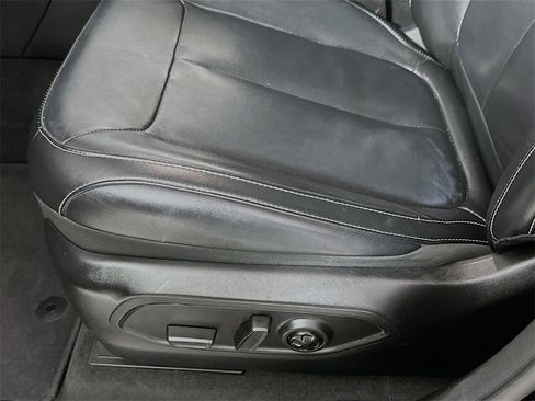 Used 2021 Jeep Grand Cherokee L Limited image 9