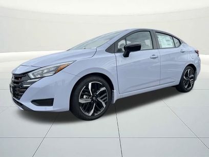 New 2025 Nissan Versa SR w/ Trunk Package