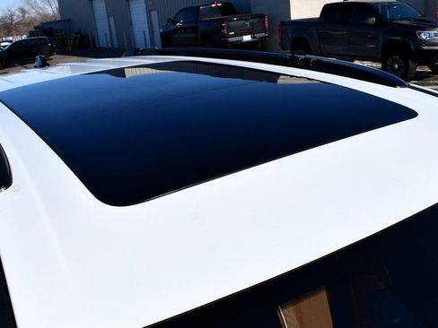 New 2026 Chrysler Pacifica Pinnacle image 9