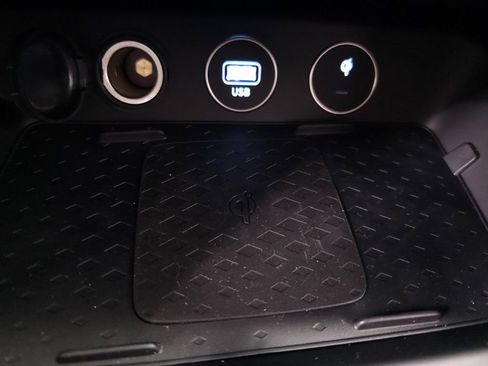 New 2026 Genesis G70 2.5T Prestige image 24