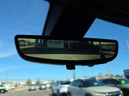 Used 2023 Chevrolet Traverse Premier w/ Redline Edition image 27