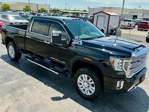 Used 2022 GMC Sierra 2500 Denali w/ Denali Ultimate Package AWD/4WD image 4