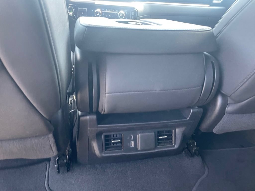 Used 2026 GMC Sierra 1500 SLT AWD/4WD image 25