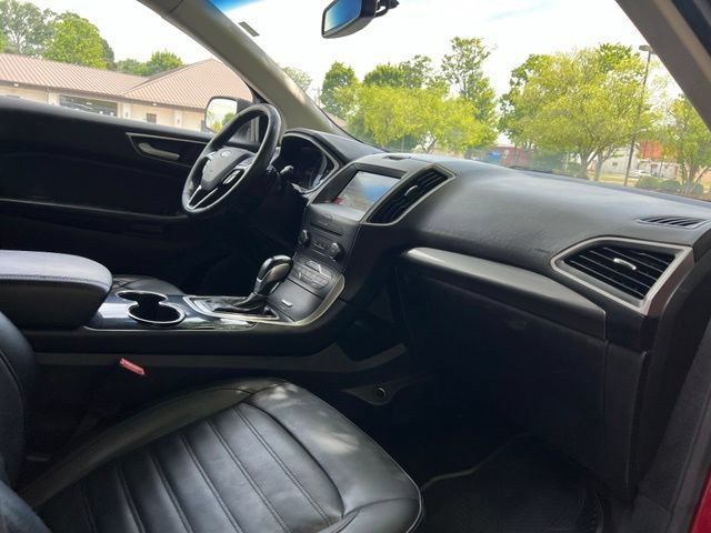 Used 2016 Ford Edge SEL w/ Equipment Group 201A AWD/4WD image 20