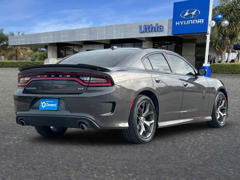 Used 2019 Dodge Charger GT image 2