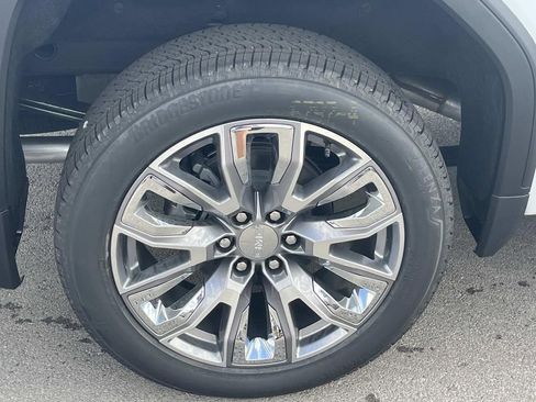 New 2026 GMC Sierra 1500 Denali image 9