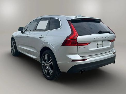 Used 2021 Volvo XC60 T5 Momentum w/ Advanced Package FWD image 7