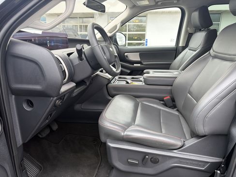 Certified 2025 Ford Expedition Max Active AWD/4WD image 52