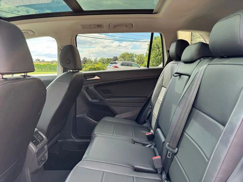 Used 2019 Volkswagen Tiguan SE w/ Panoramic Sunroof Package image 34