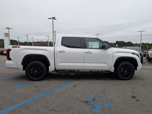 New 2026 Toyota Tundra SR5 image 6