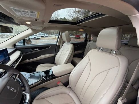 Certified 2022 Lincoln Nautilus Reserve image 12