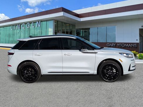 New 2026 Lincoln Corsair Grand Touring AWD/4WD image 3