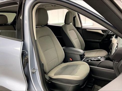 Used 2022 Ford Escape SE w/ Cold Weather Package AWD/4WD image 7