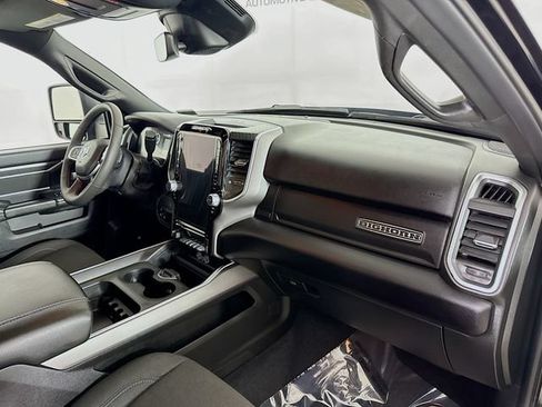 Used 2025 RAM 3500 Big Horn AWD/4WD image 27