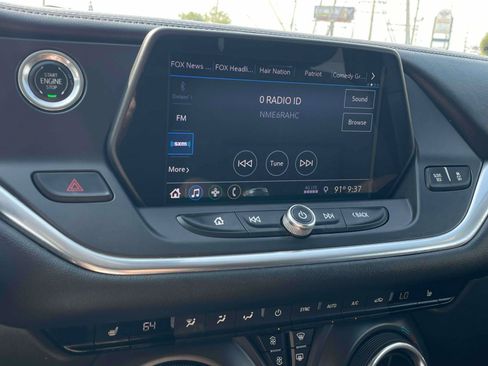 Used 2019 Chevrolet Blazer LT FWD image 17