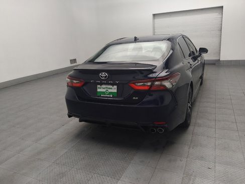 Used 2022 Toyota Camry SE image 9