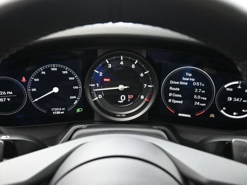 Certified 2024 Porsche 911 Carrera RWD image 8