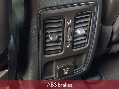 Used 2022 Jeep Grand Cherokee Laredo X RWD image 33