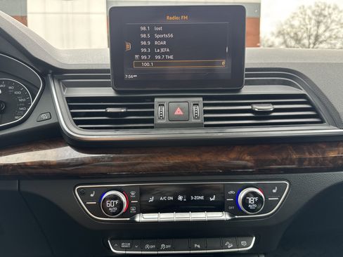 Used 2018 Audi Q5 2.0T Premium Plus w/ Premium Plus Package image 19