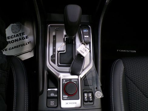 Used 2023 Subaru Forester Premium image 27