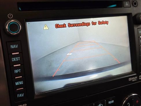 Used 2013 Chevrolet Tahoe LT RWD image 25