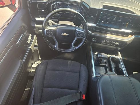 Used 2024 Chevrolet Silverado 1500 LT RWD image 9