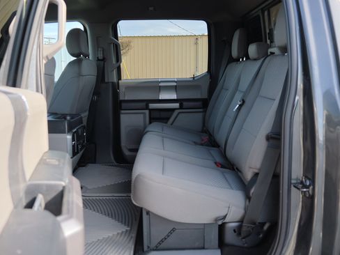 Used 2020 Ford F250 XLT w/ XLT Premium Package image 28