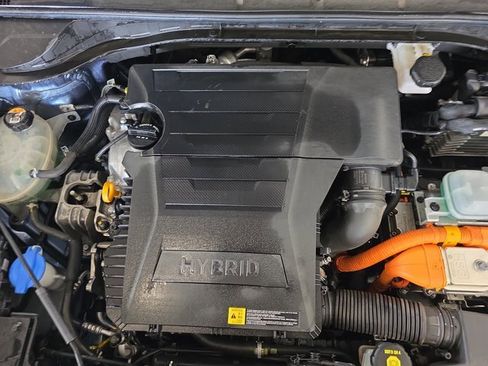 Used 2020 Kia Niro Touring image 30