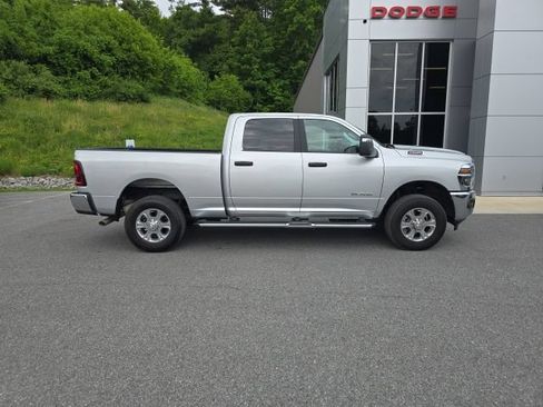 Used 2026 RAM 2500 Big Horn AWD/4WD image 8