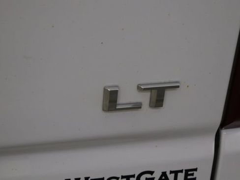 Used 2023 Chevrolet Silverado 1500 LT AWD/4WD image 38