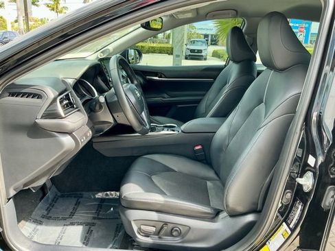 Used 2023 Toyota Camry XLE w/ Navigation Package image 8